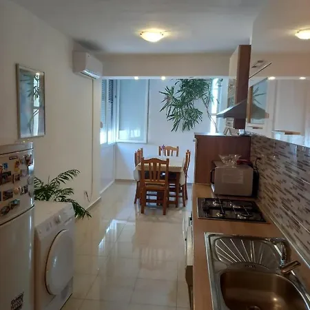 Kulas Biograd Na Moru