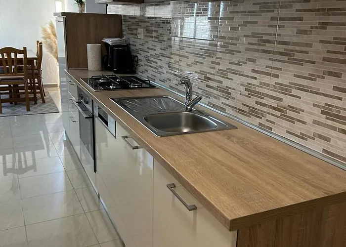 Kulas Биоград-на-Мору